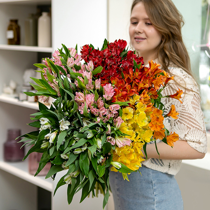 Фото букета Альстромерия