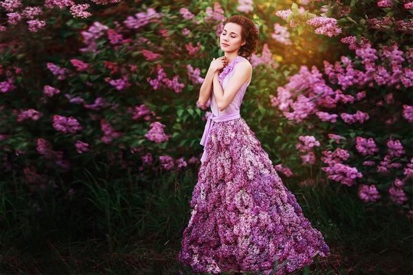 Идеи для декорирования платья из ткани с цветочным узором