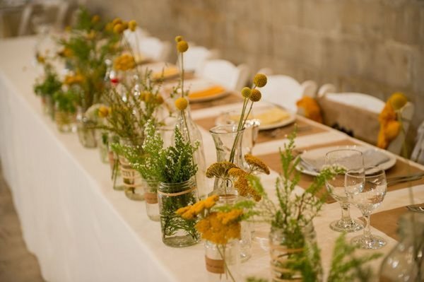Более 100 идей украшения свадебного стола тканью